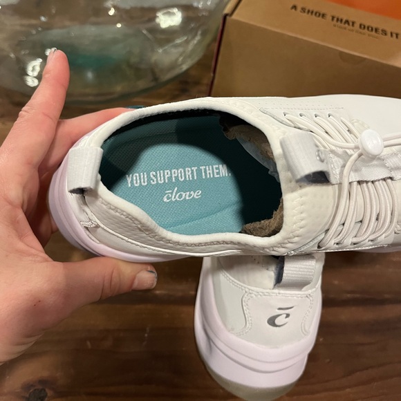 Clove Classic Brilliant White Women's Bungee Athletic Shoe 8 - Picture 8 of 13